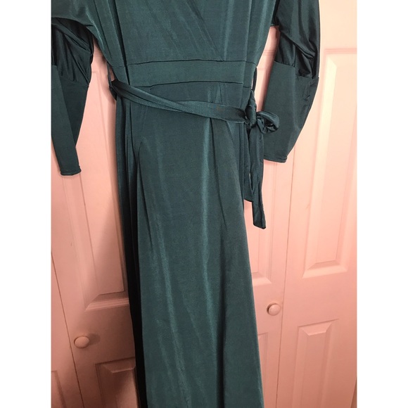 Holiday Party Slayer! - Picture 4 of 8